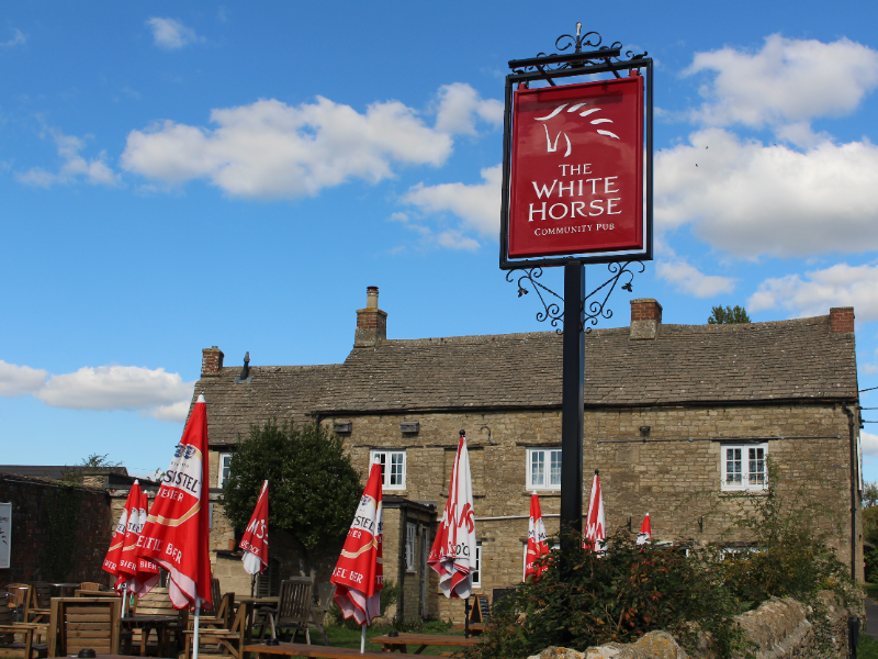 The White Horse, Stonesfield pub exterior